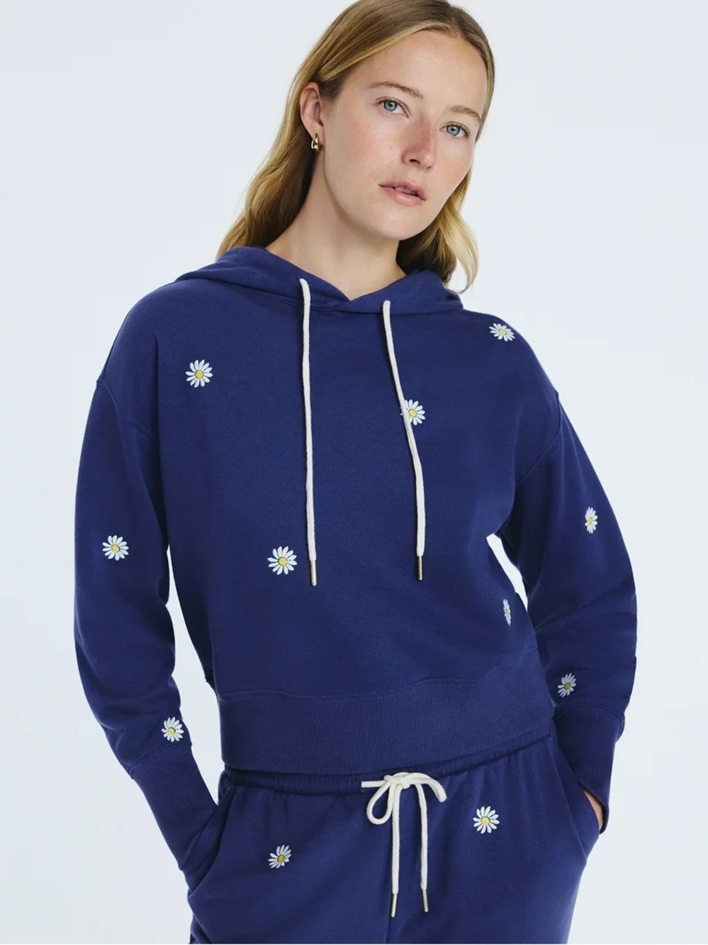 Free Assembly Women's Navy Daisy Embroidered Hoodie and Sweatpants 2pc Set - Picture 2 of 15